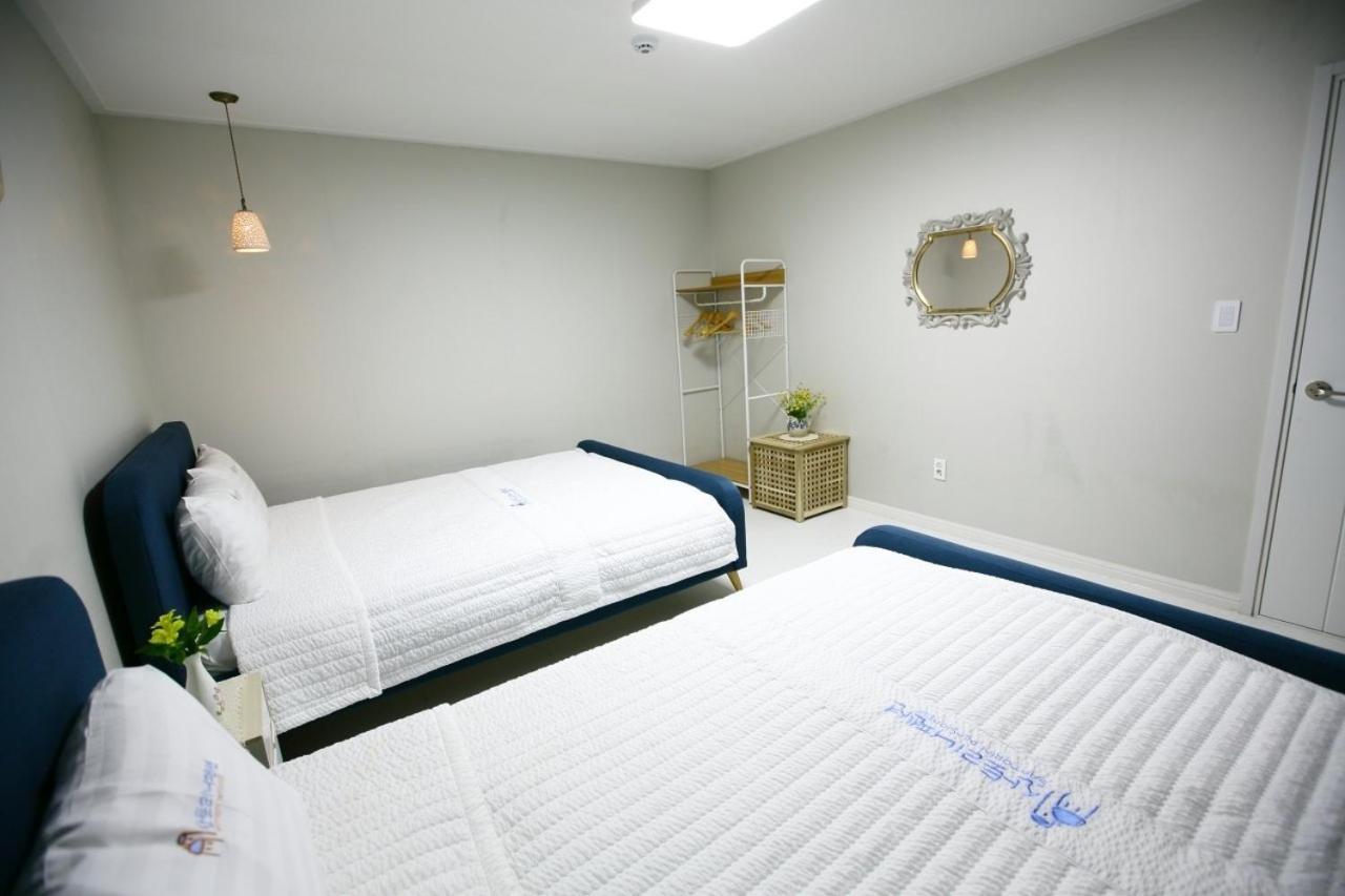Damyang Thirasia Pension ภายนอก รูปภาพ